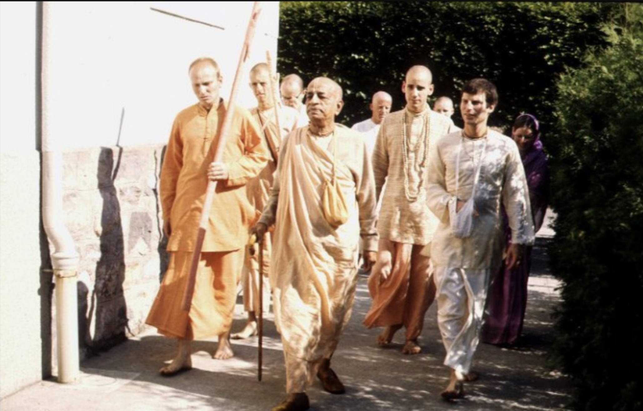 To bring the members of the Society together with each other and nearer to Krishna, the prime entity, and thus to develop the idea, within the members, and humanity, at large, that each soul is part and parcel of the quality of Godhead (Krishna).